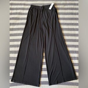 NWT Yozy Black Wide Leg Ribbed Drawstring Waist Pant - L